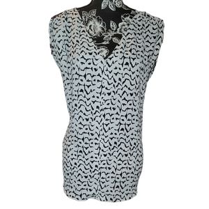 A.N.A Womens lightweight flowy top size XL